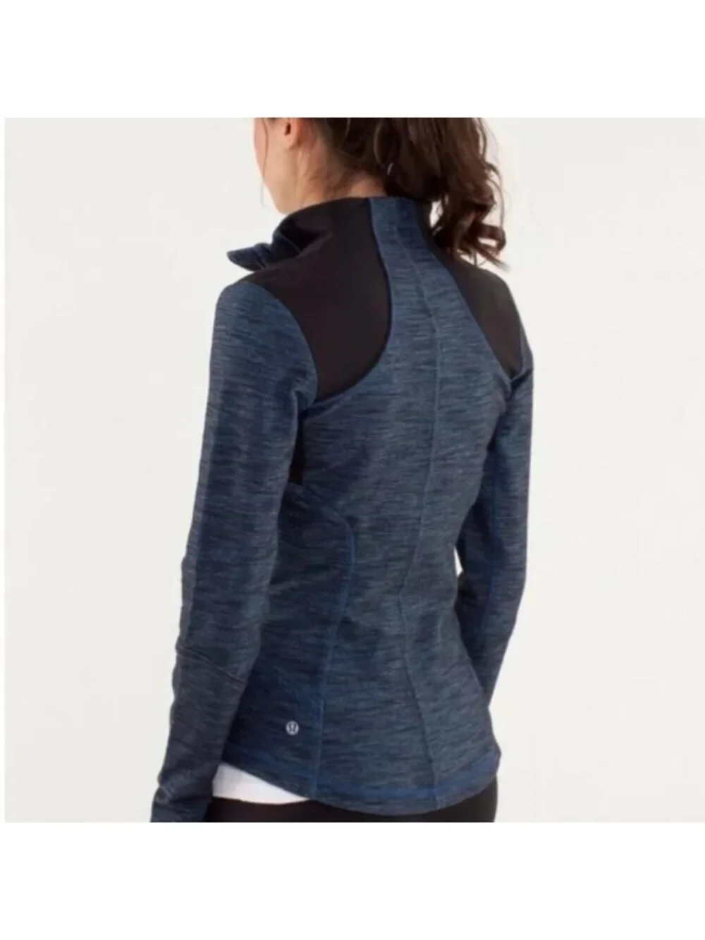 LULULEMON FORME JACKET IN SLUB DENIM BLUE/BLACK